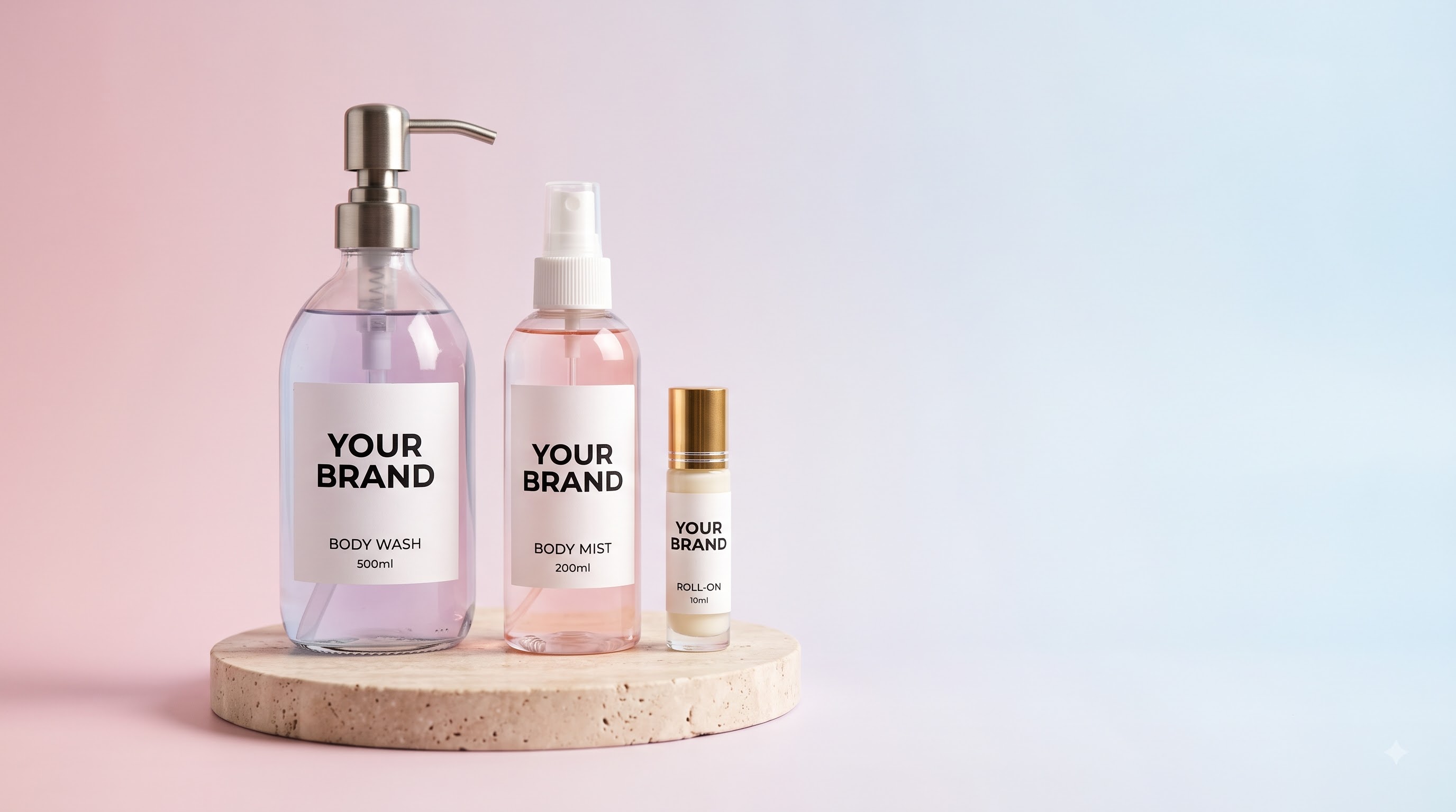YOUR BRAND 라벨이 붙은 바디워시, 미스트, 롤온 세 병